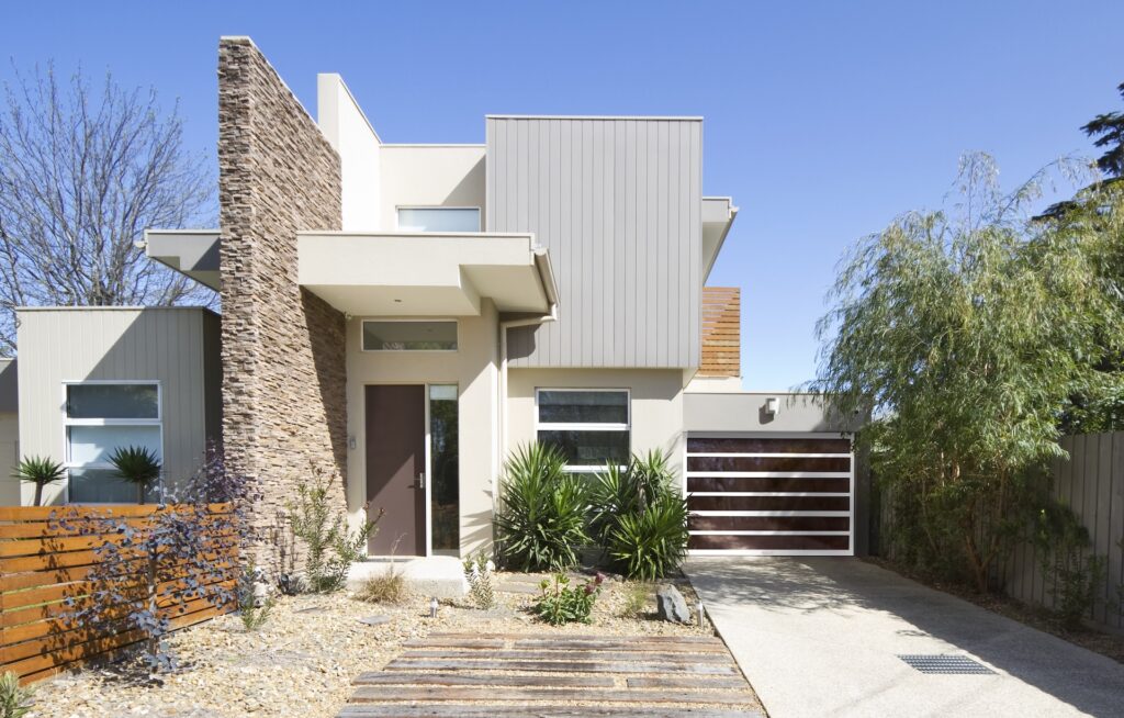 contemporary garage door Tucson